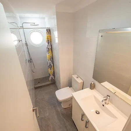 Newly Renovated Las Americas Modern 3Bd Apartment Lägenhet