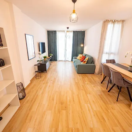 Newly Renovated Las Americas Modern 3Bd Apartment Arona (Tenerife)